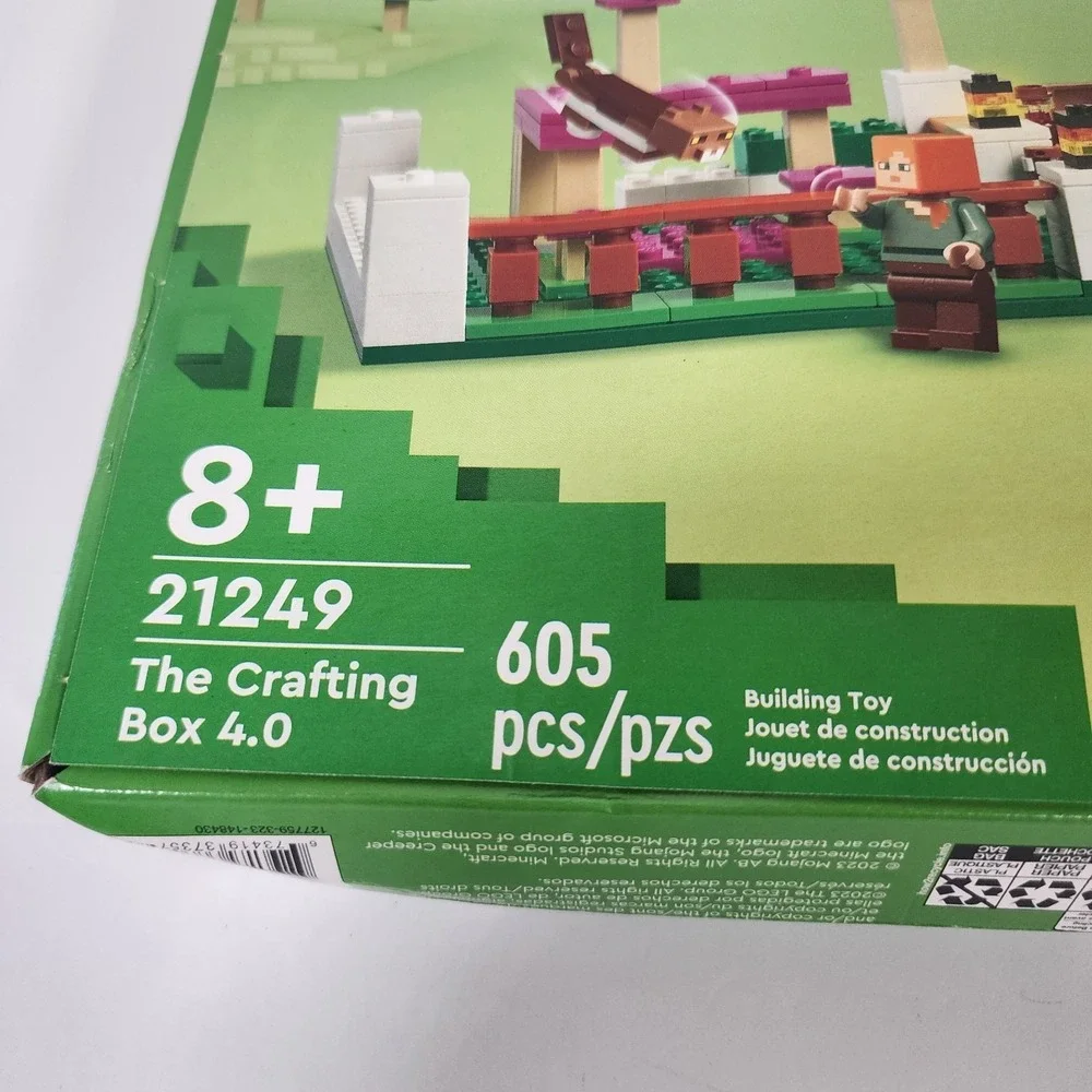 LEGO Minecraft 21249 The Crafting Box 4.0 605 Pc Set Factory Sealed